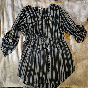 NWOT Ardene XL dressy top